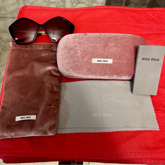 MIU MIU Pentagon SMU 11N 57014 1AB0A7 Black Gold / Grey Gradient Sunglasses Wmns - Picture 14 of 16